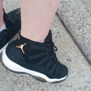 Women's Jordan's 11 size9